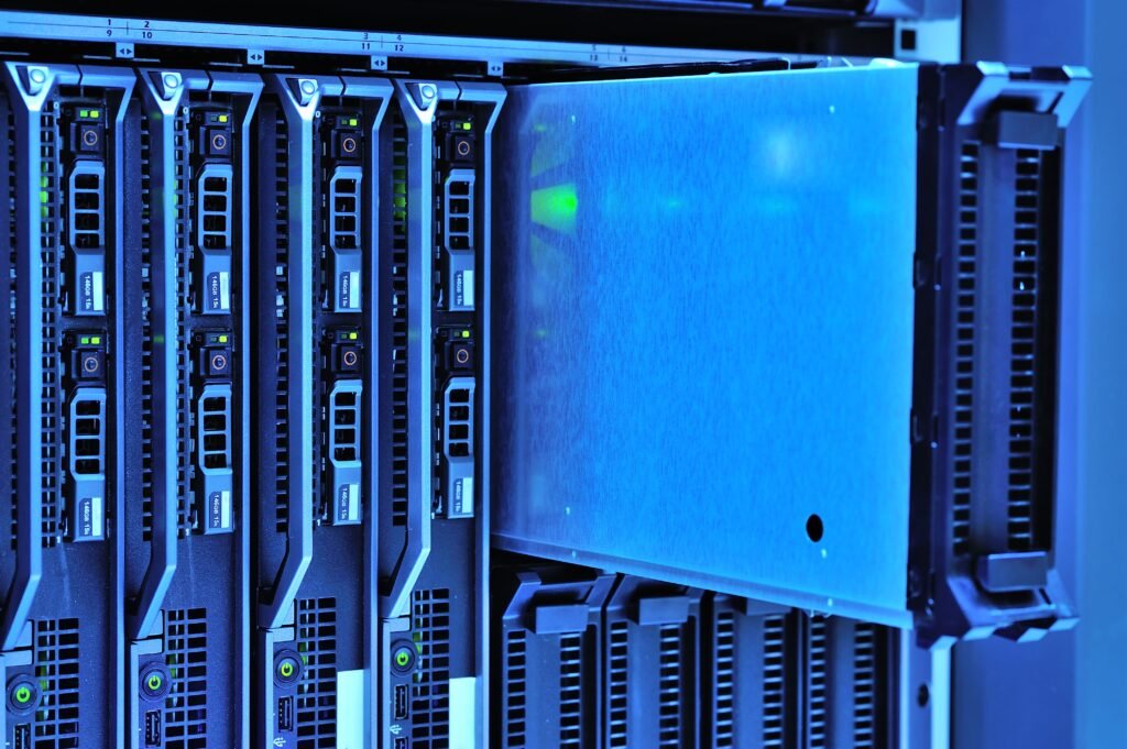 pexels-cookiecutter-17489153 Server and clock representing automated cron jobs on Linux
